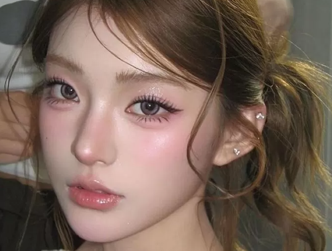 Cara Makeup Tahan Lama Agar Tampil Sempurna Sepanjang Hari