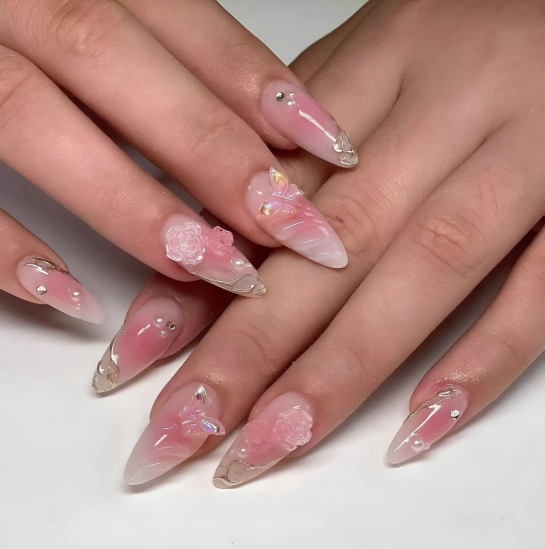 Nail Art Aesthetic Simple untuk Tampilan Elegan
