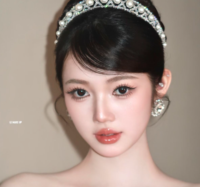 Makeup Flawless Rahasia Tampilan Riasan Halus dan Tahan Lama